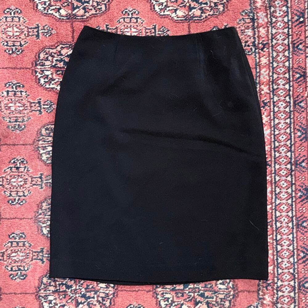 Nordstrom Caslon 2-Pc. Solid Black Polyester Skirt Suit Size 2P - Picture 6 of 11